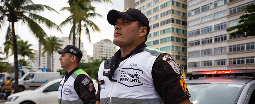 Operação Segurança Presente começa a usar câmera portátil durante a abordagem dos policiais